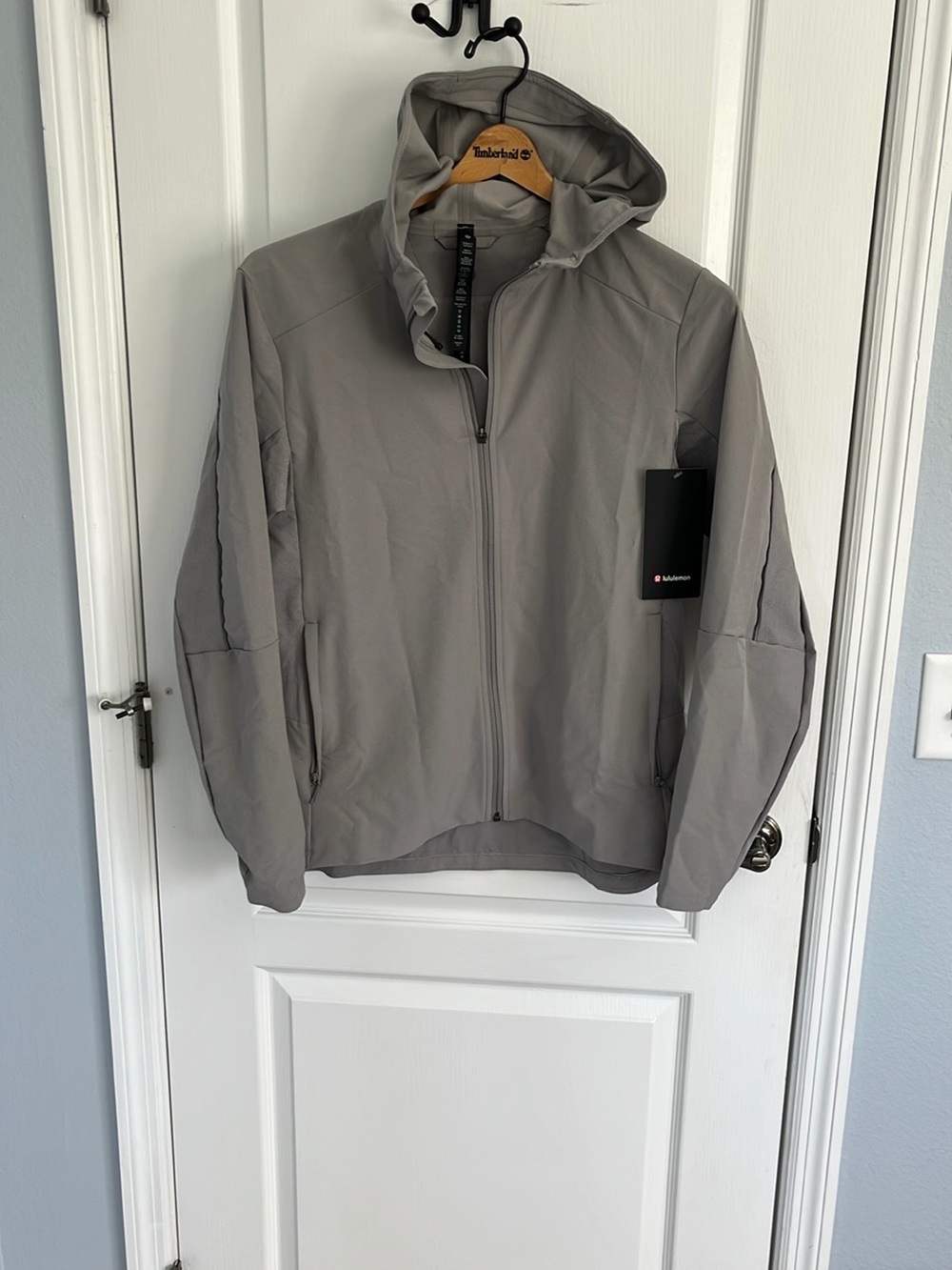 lululemon Warp Light Hooded Jacket - Gray- NWT- Medium
